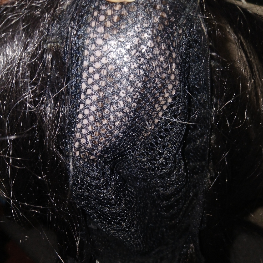 Synthetic Wig - Picture 4 of 4